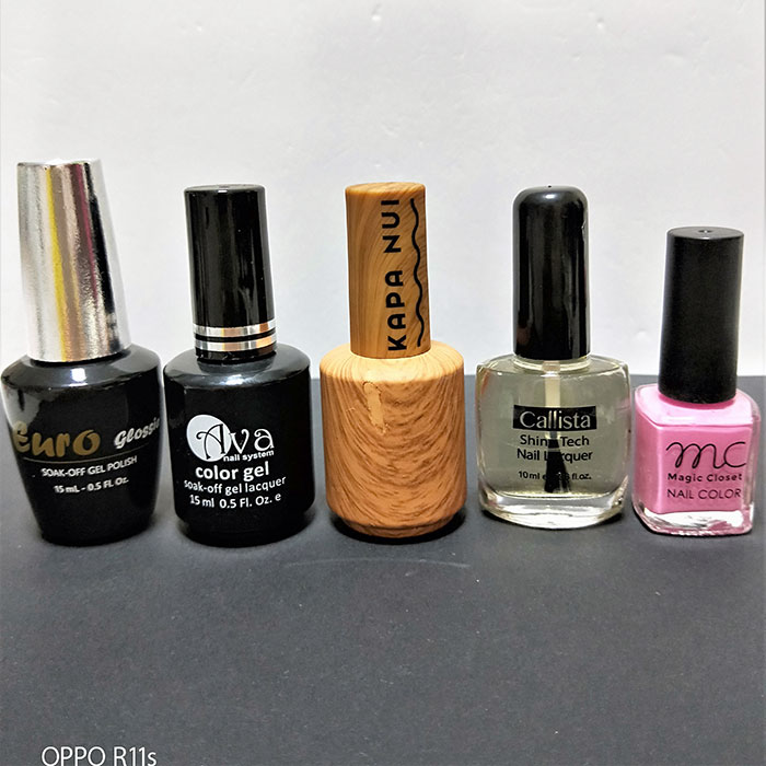 Logo printed on Nail Polish bottles and caps